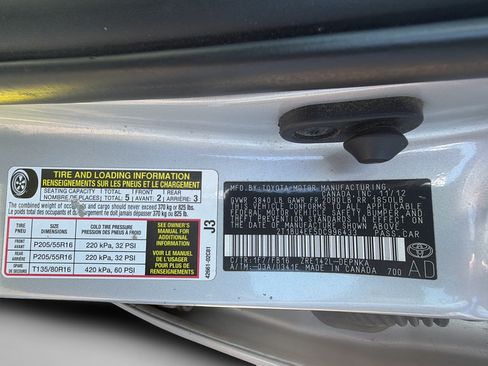 Used 2013 Toyota Corolla LE FWD image 32