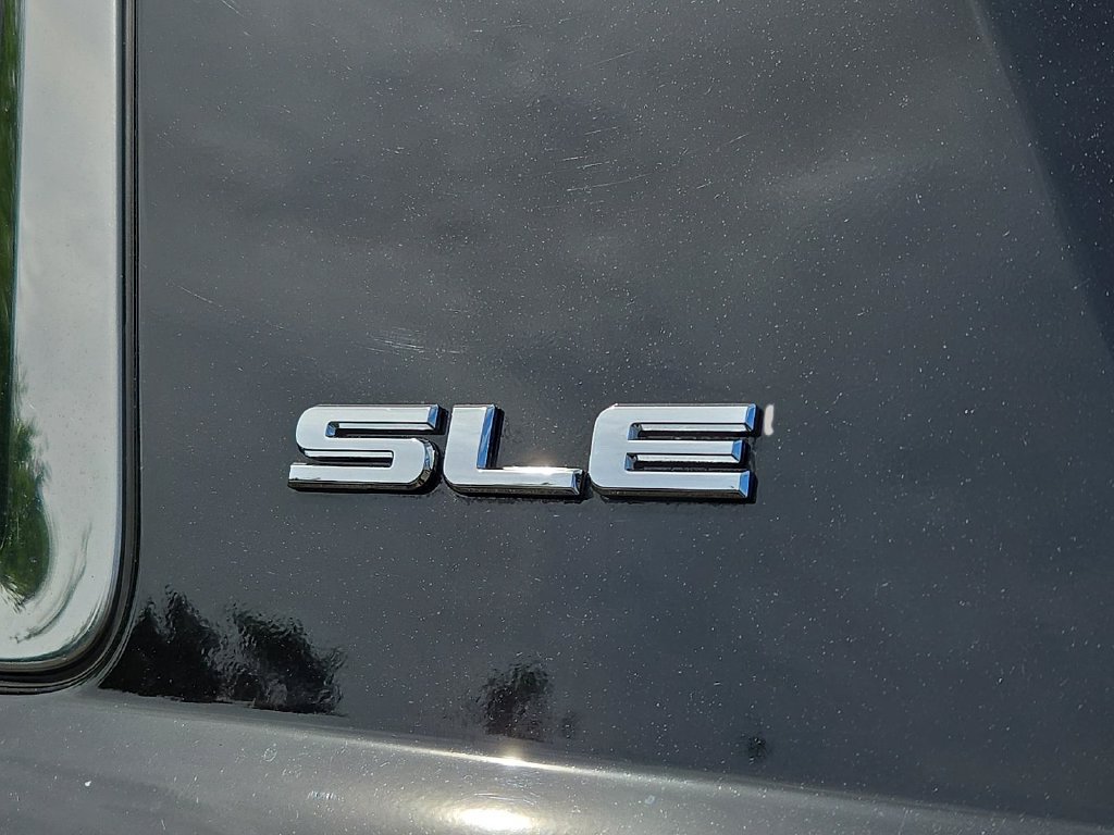Used 2015 GMC Yukon SLE w/ Convenience Package AWD/4WD image 30