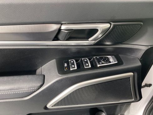 Used 2024 Kia Telluride LX image 10