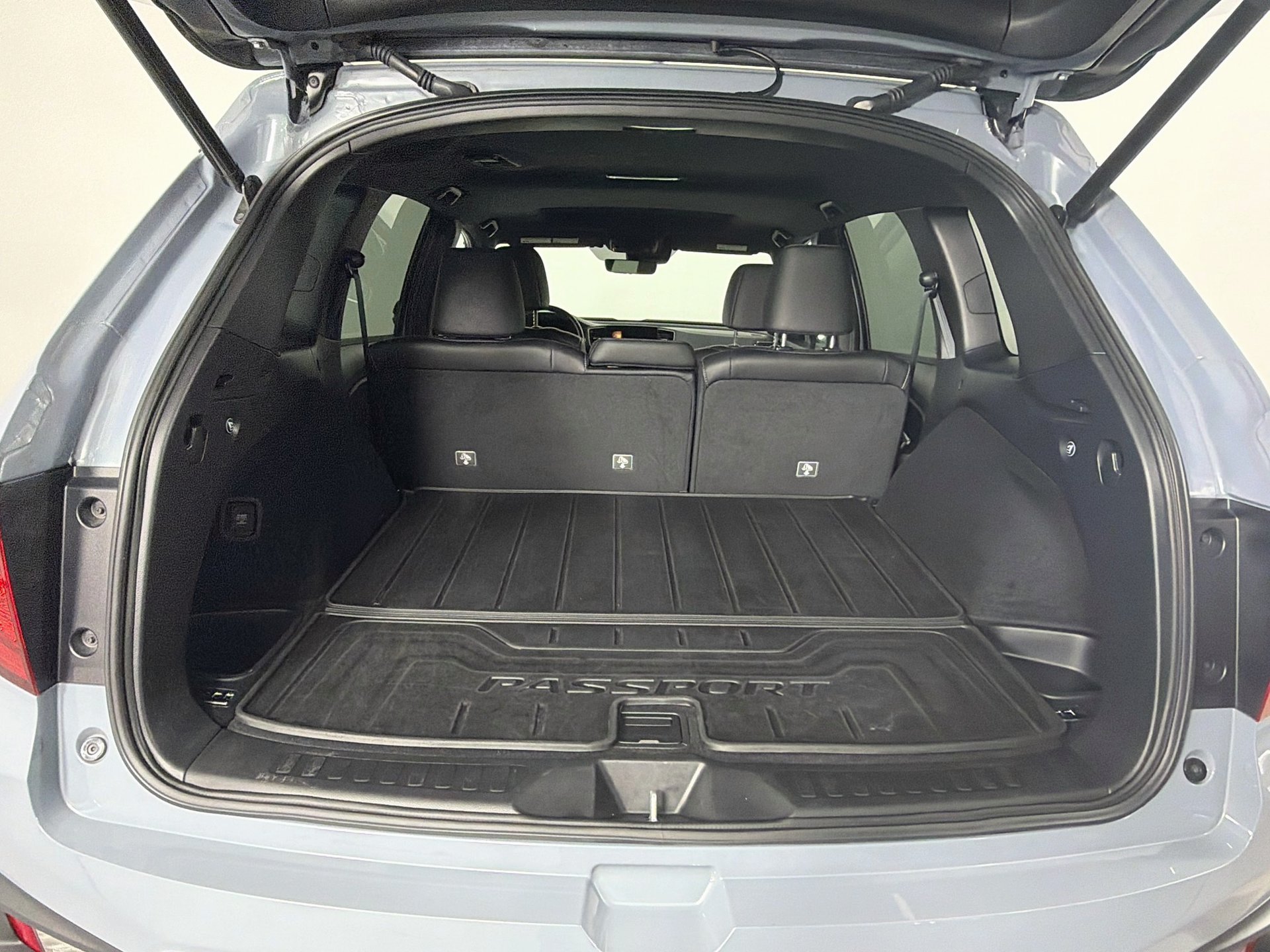 Used 2025 Honda Passport EX-L image 12