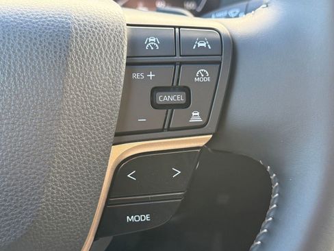 New 2026 Toyota Crown Platinum image 27