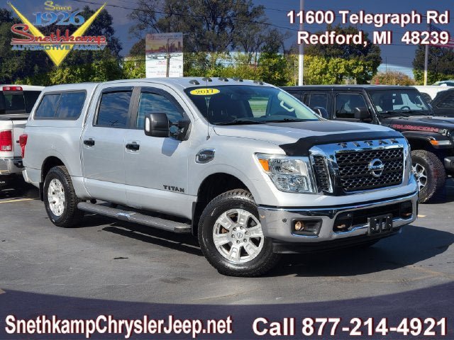 Used 2017 Nissan Titan SV AWD/4WD image 1
