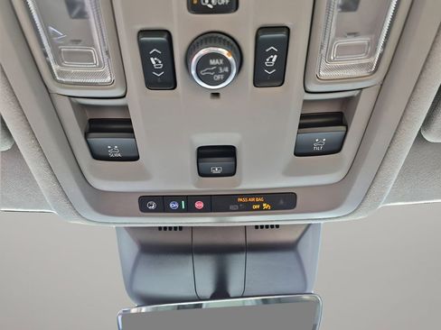 Certified 2023 Cadillac Escalade ESV Sport Platinum w/ LPO, ONYX Package AWD/4WD image 43