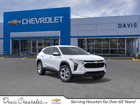 New 2026 Chevrolet Trax LS image 1