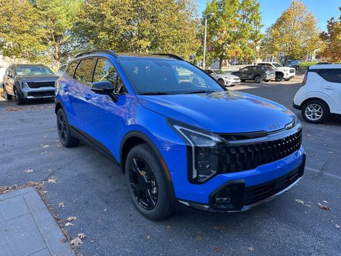 New 2026 Kia Sportage X-Line w/ X-Line Technology Package image 3