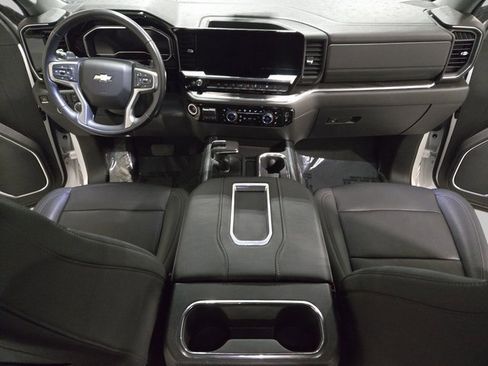 Used 2022 Chevrolet Silverado 1500 LTZ image 9