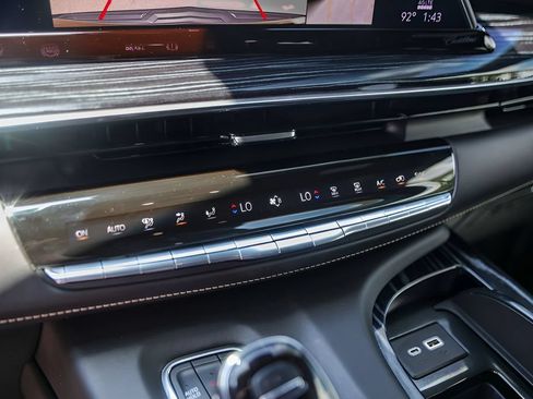 Certified 2023 Cadillac Escalade V AWD/4WD image 18