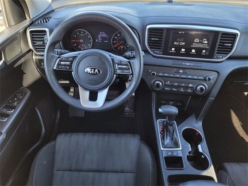 Used 2020 Kia Sportage LX image 18