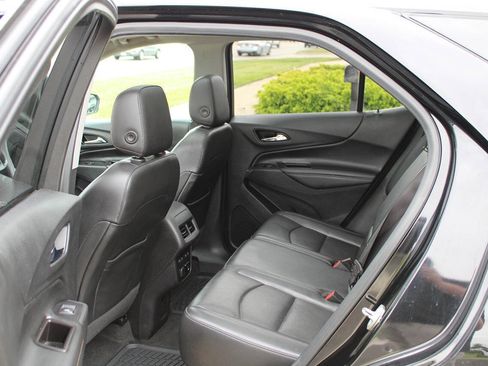 Used 2018 Chevrolet Equinox Premier image 47