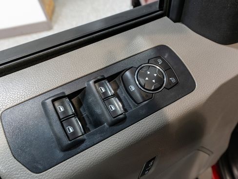 Used 2018 Ford F150 XLT w/ Equipment Group 302A Luxury image 14