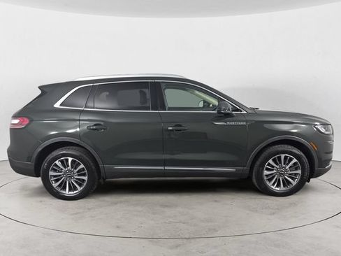 Used 2022 Lincoln Nautilus Reserve AWD/4WD image 4