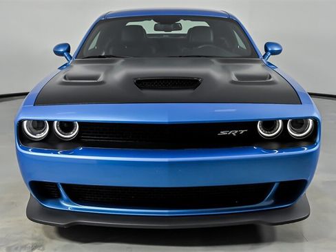 Used 2016 Dodge Challenger SRT Hellcat RWD image 4