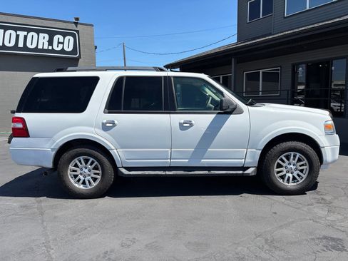 Used 2011 Ford Expedition XLT w/ Leather Seating Pkg AWD/4WD image 5