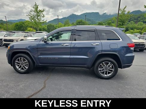 Used 2021 Jeep Grand Cherokee Limited w/ Sun & Sound Group AWD/4WD image 9