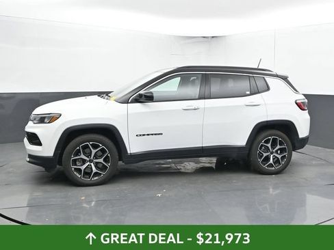 Used 2025 Jeep Compass Limited AWD/4WD image 8