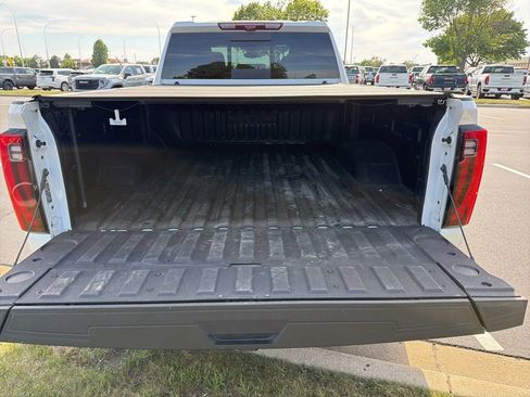 Used 2025 GMC Sierra 3500 Denali Ultimate AWD/4WD image 7