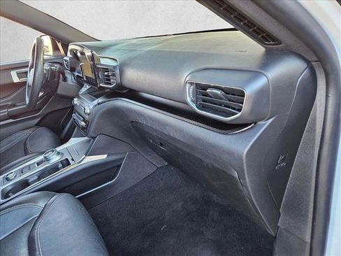 Used 2020 Ford Explorer ST image 23