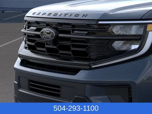 New 2026 Ford Expedition Platinum w/ Stealth Appearance Package AWD/4WD image 19