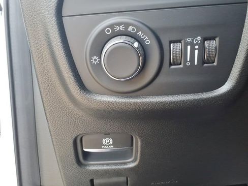 New 2026 Jeep Grand Cherokee L Laredo RWD image 22