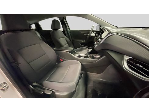 Used 2024 Chevrolet Malibu RS FWD image 17