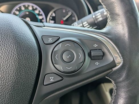 Used 2019 Buick Envision Premium image 19