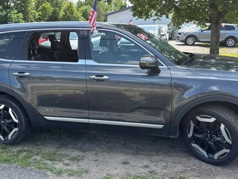 Used 2024 Kia Telluride S AWD/4WD image 7