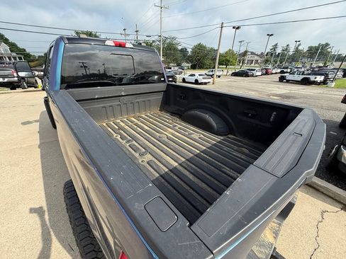 Used 2022 Ford F350 Lariat w/ Black Appearance Package AWD/4WD image 8