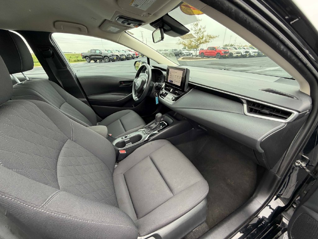 Used 2024 Toyota Corolla LE FWD image 24