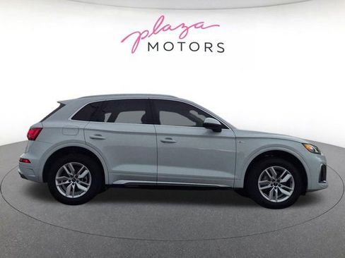 Certified 2023 Audi Q5 2.0T Premium w/ Convenience Package AWD/4WD image 4