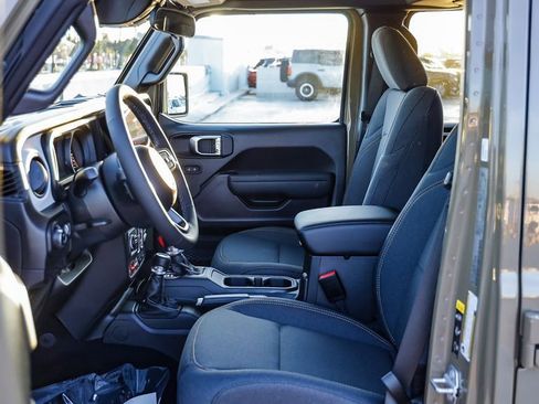 New 2026 Jeep Gladiator Willys image 22