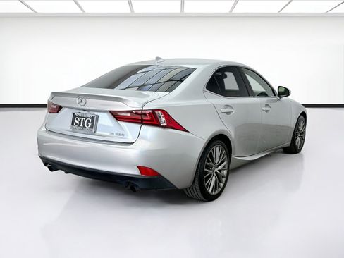 Used 2015 Lexus IS 250 w/ Navigation System Package RWD image 4