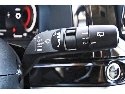 Certified 2023 Nissan Pathfinder Platinum image 18