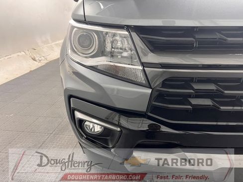 Used 2022 Chevrolet Colorado Z71 AWD/4WD image 10
