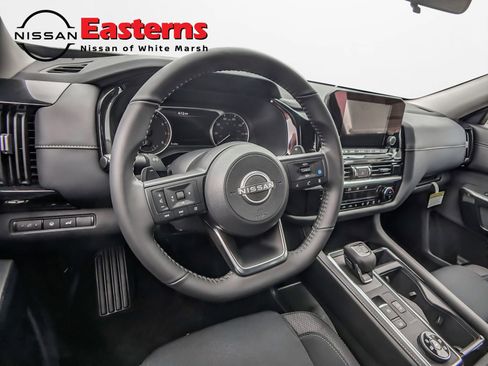 New 2025 Nissan Pathfinder SV w/ SV Premium Package image 14