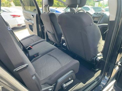 Used 2015 Dodge Journey SXT w/ Flexible Seating Group FWD image 38