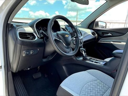 Used 2024 Chevrolet Equinox LS FWD image 8