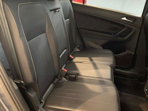 Used 2022 Volkswagen Tiguan SE R-Line image 50