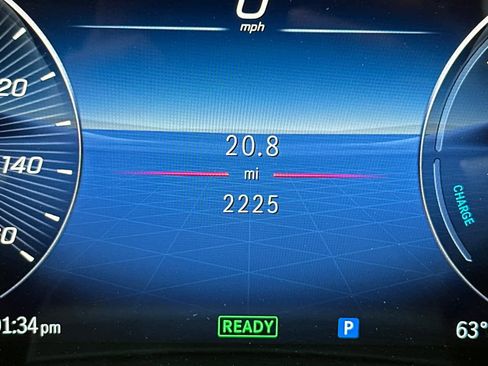 Certified 2025 Mercedes-Benz GLE 450e 4MATIC image 25