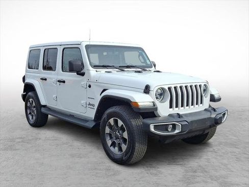 Certified 2022 Jeep Wrangler Unlimited Sahara w/ LED Lighting Group image 7