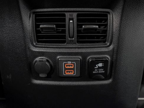 Used 2019 Nissan Titan PRO-4X AWD/4WD image 36