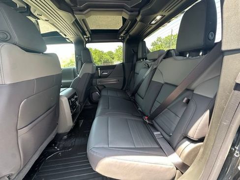 New 2025 GMC Hummer EV 2X AWD/4WD image 25