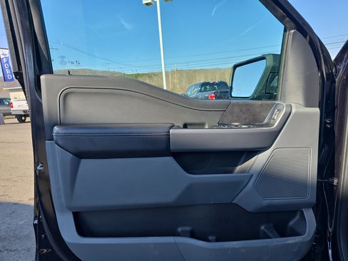 Used 2025 Ford F150 XLT w/ Equipment Group 301A Standard image 16