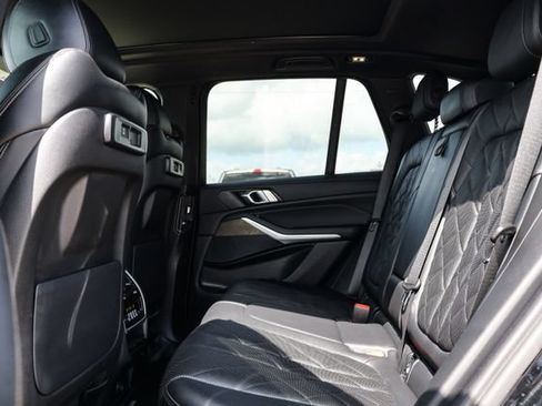 Used 2023 BMW X5 xDrive40i w/ Premium Package AWD/4WD image 9