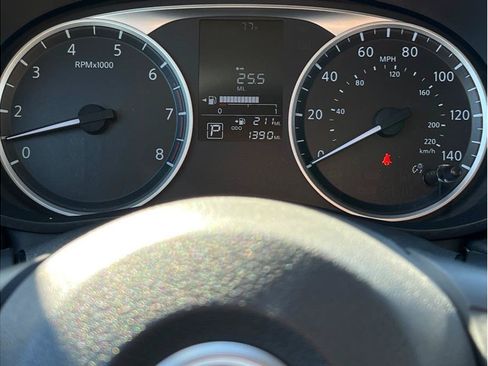 Used 2025 Nissan Versa S w/ S Plus Package FWD image 11