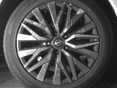 Used 2025 Nissan Altima 2.5 SV FWD image 15