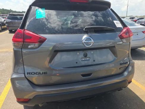Used 2018 Nissan Rogue SV AWD/4WD image 2