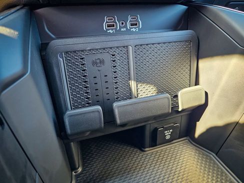 New 2026 RAM 1500 4x4 Crew Cab image 30