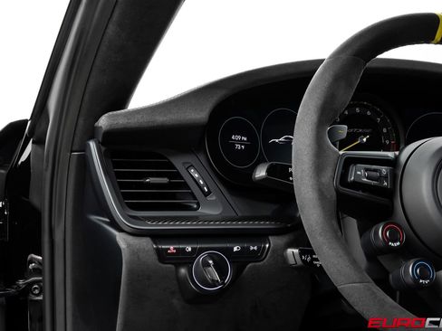 Used 2025 Porsche 911 GT3 RS w/ Weissach Package image 28