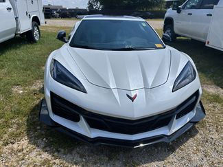 Used 2023 Chevrolet Corvette Z06 w/ Z07 Performance Package RWD video 2