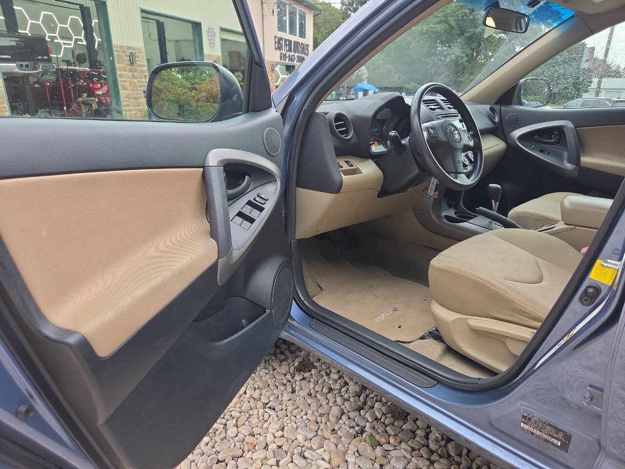Used 2012 Toyota RAV4 FWD w/ Value Pkg image 14
